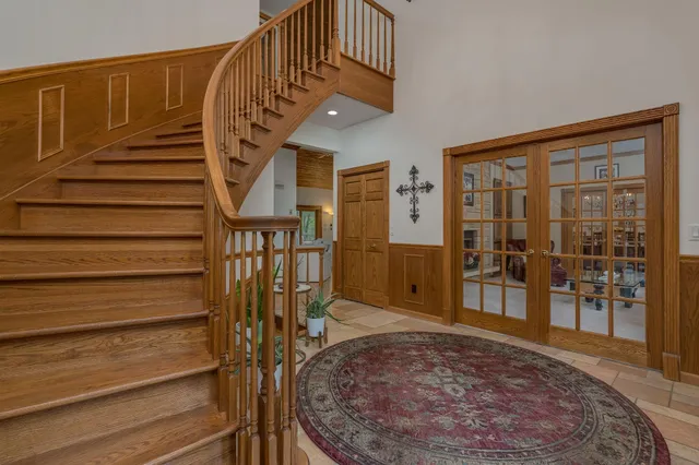 $1,099,000 | 17 Oriole Place, North Mankato, MN 56003