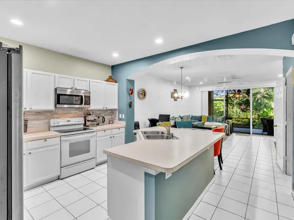 $369,000 | 9695 Porta Leona Lane, Boynton Beach, FL 33472