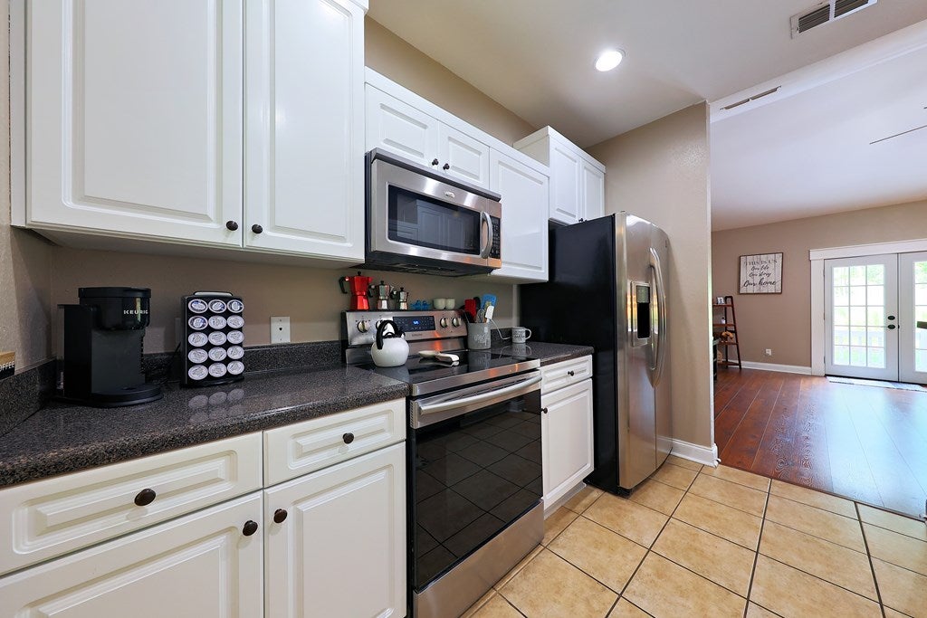 118 Henry's Road Thomasville, GA 31757 - Photo 9 of 37 Gallery Image 9