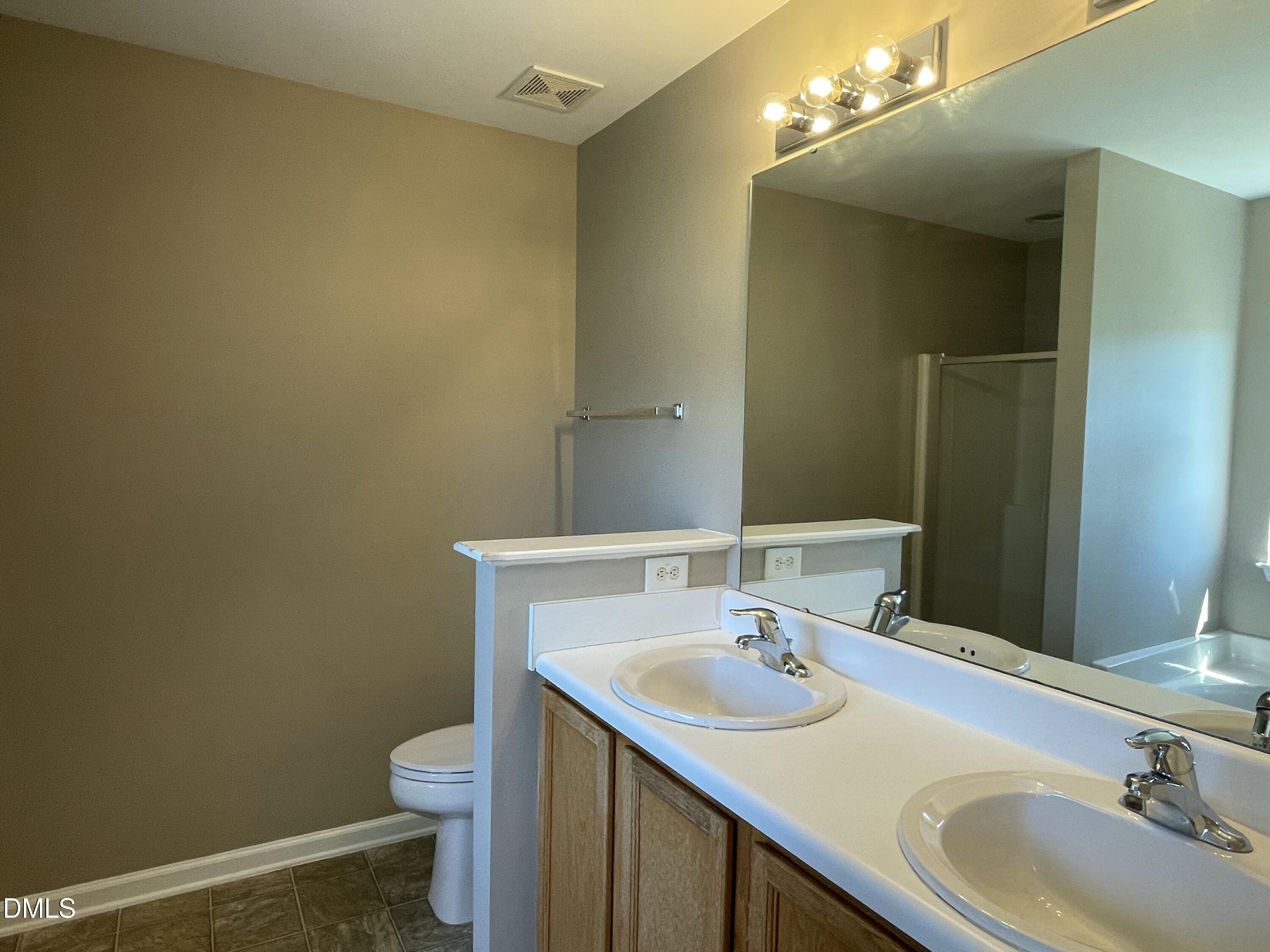 3531 Oneonta Avenue Raleigh, NC 27604 - Photo 12 of 22 IMG_5963