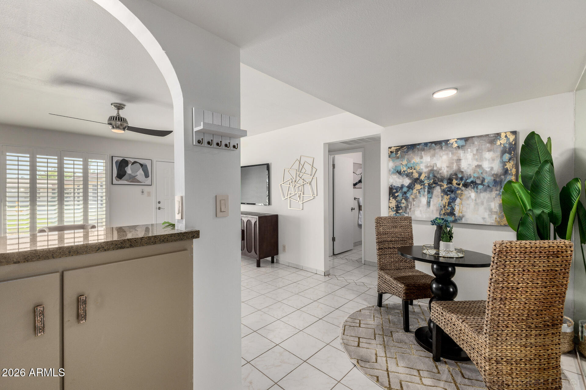 8241 North Central Avenue, Unit 5 Phoenix, AZ 85020 - Photo 5 of 25 08 - Central
