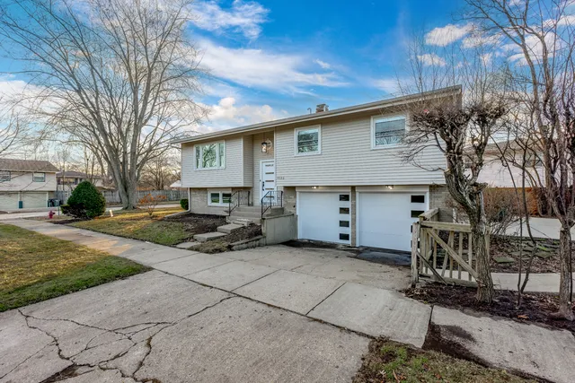 $747,700 | 9132 Lincolnwood Drive, Evanston, IL 60203