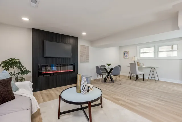 $747,700 | 9132 Lincolnwood Drive, Evanston, IL 60203