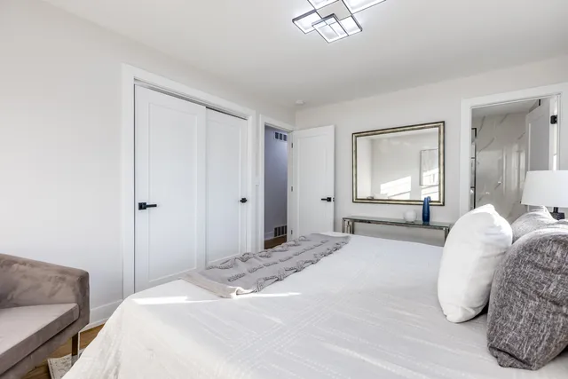 $747,700 | 9132 Lincolnwood Drive, Evanston, IL 60203