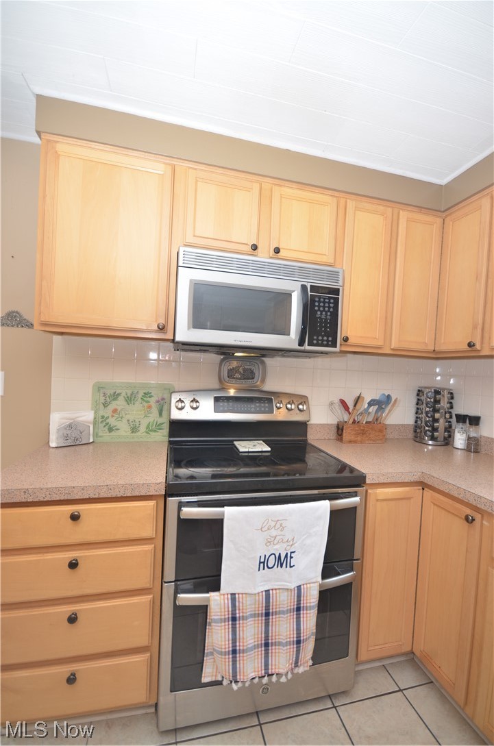 3853 Baird Road Stow, OH 44224 - Photo 10 of 35 Gallery Image 10