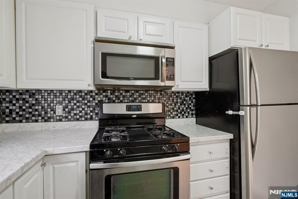 475 Colonial Terrace, Unit 5 Hackensack, NJ 07601 - Photo 11 of 21