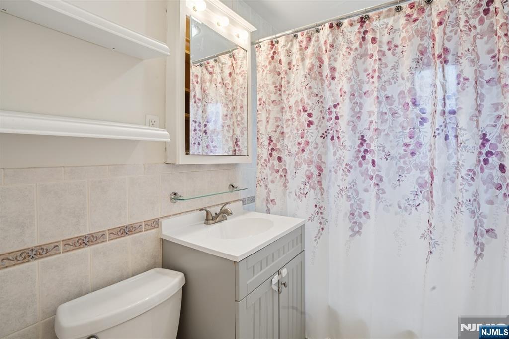 475 Colonial Terrace, Unit 5 Hackensack, NJ 07601 - Photo 20 of 21