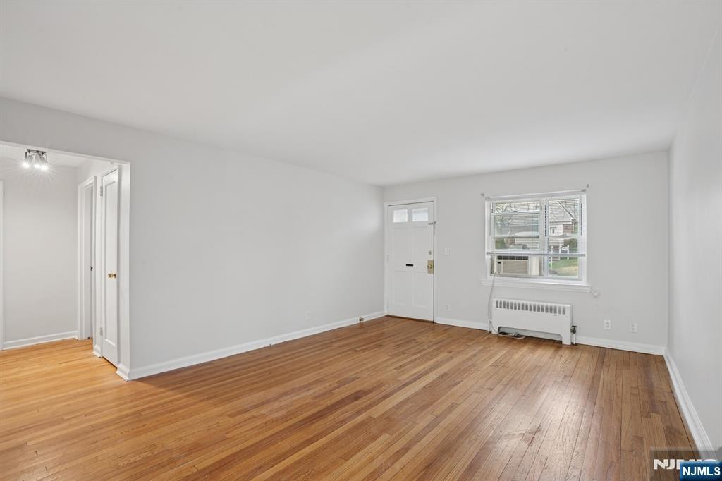 475 Colonial Terrace, Unit 5 Hackensack, NJ 07601 - Photo 4 of 21