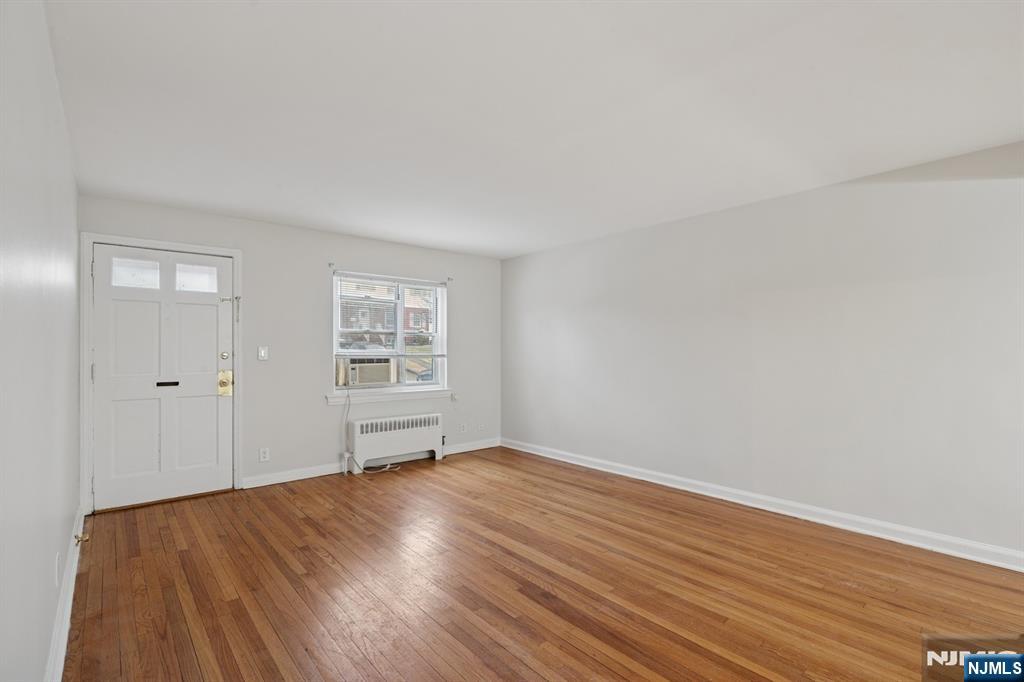 475 Colonial Terrace, Unit 5 Hackensack, NJ 07601 - Photo 5 of 21