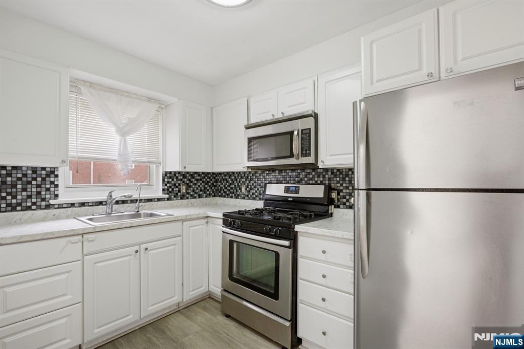 475 Colonial Terrace, Unit 5 Hackensack, NJ 07601 - Photo 10 of 21