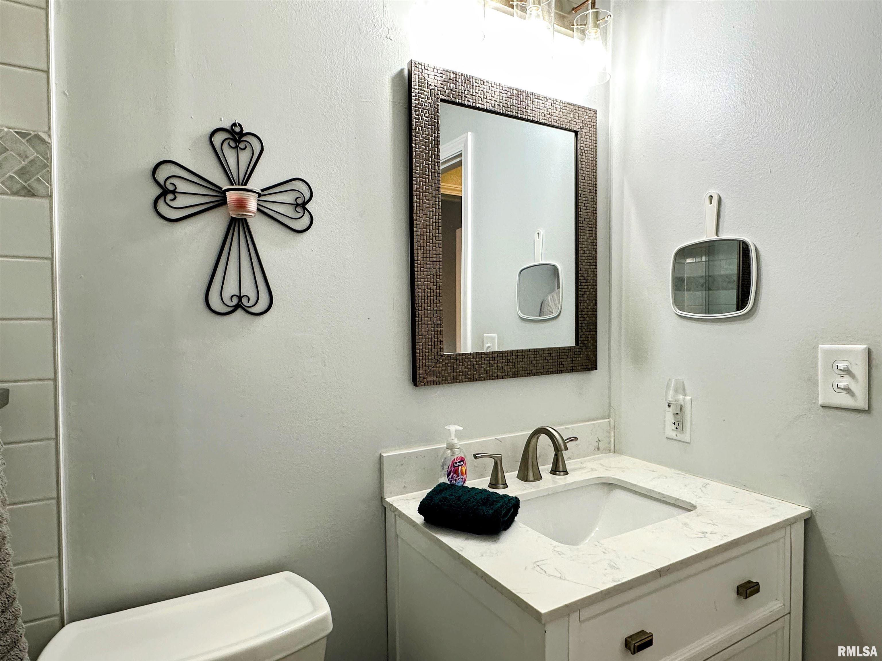 910 Airport Road Mount Vernon, IL 62864 - Photo 25 of 54 Gallery Image 25