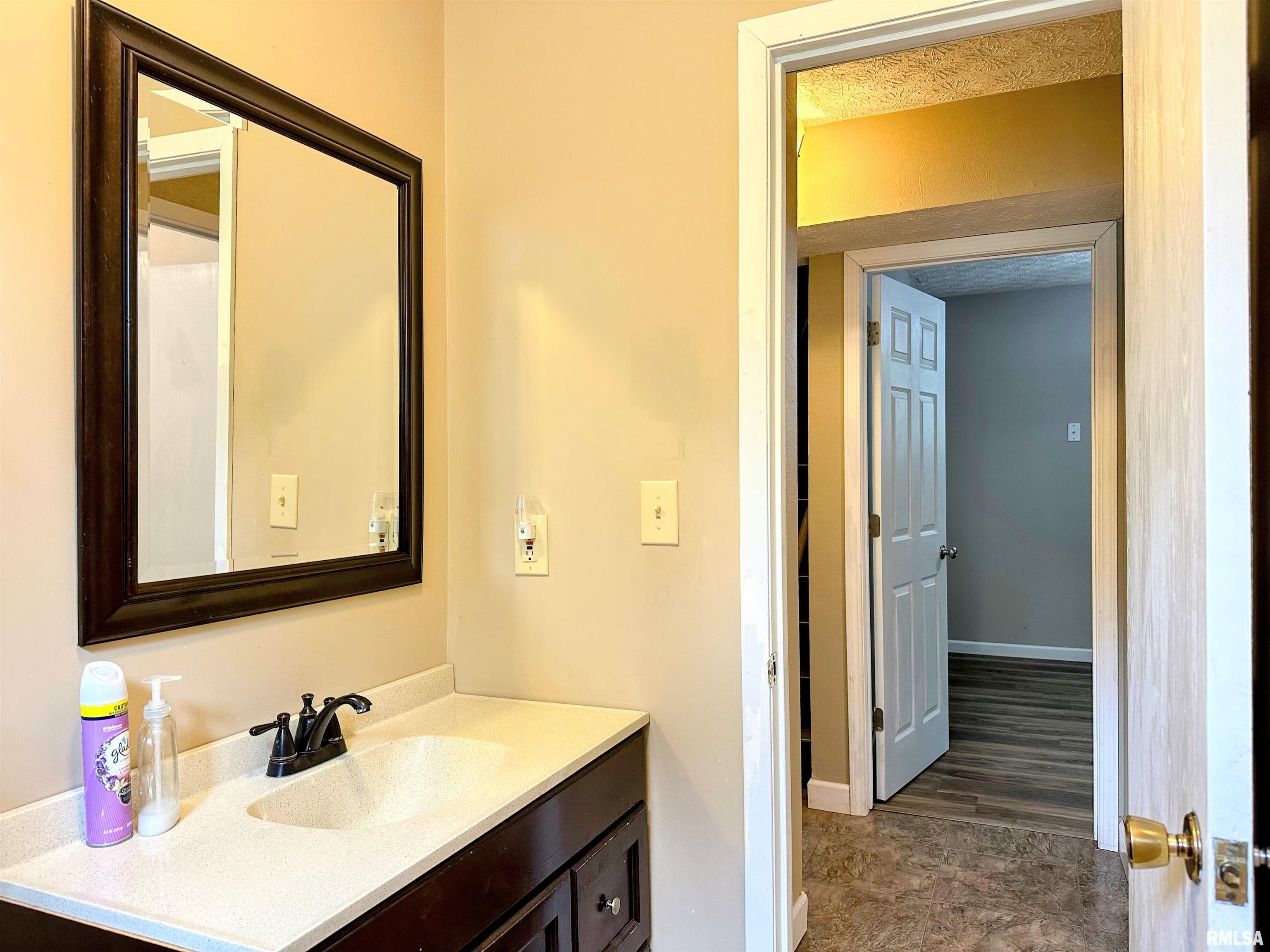 910 Airport Road Mount Vernon, IL 62864 - Photo 38 of 54 Gallery Image 38
