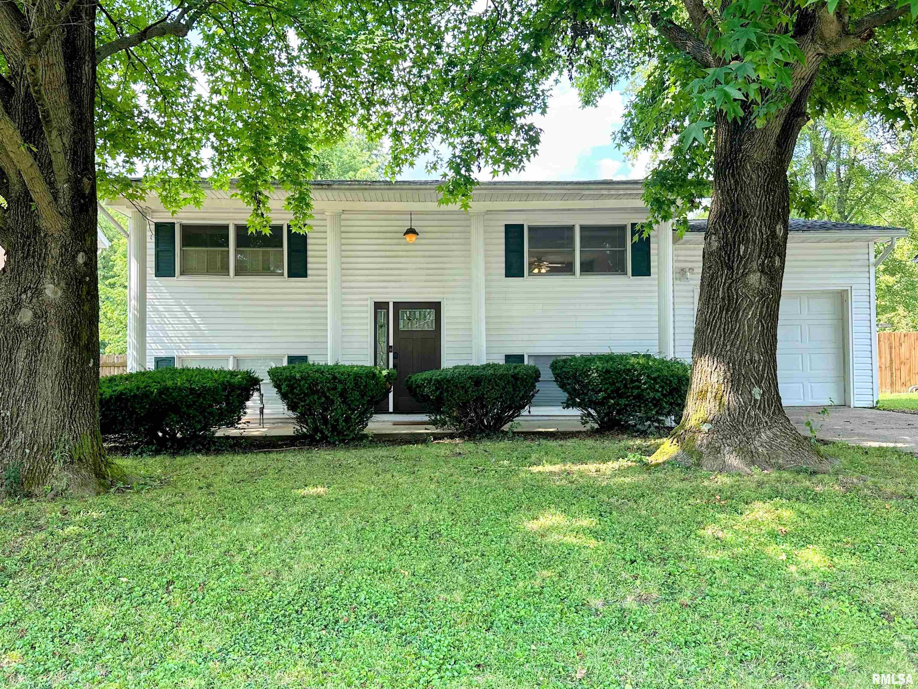 910 Airport Road Mount Vernon, IL 62864 - Photo 4 of 54 Gallery Image 4