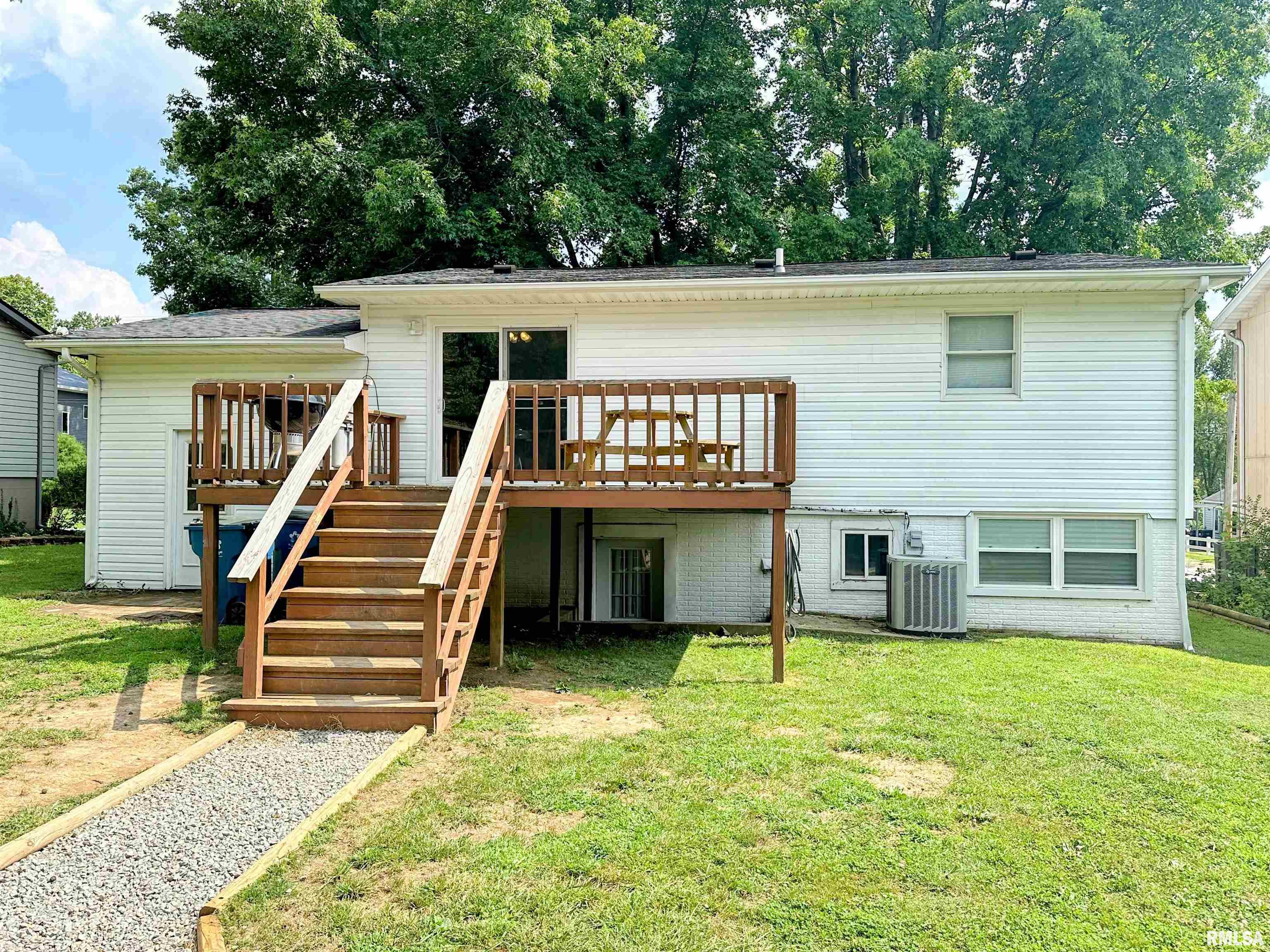 910 Airport Road Mount Vernon, IL 62864 - Photo 5 of 54 Gallery Image 5