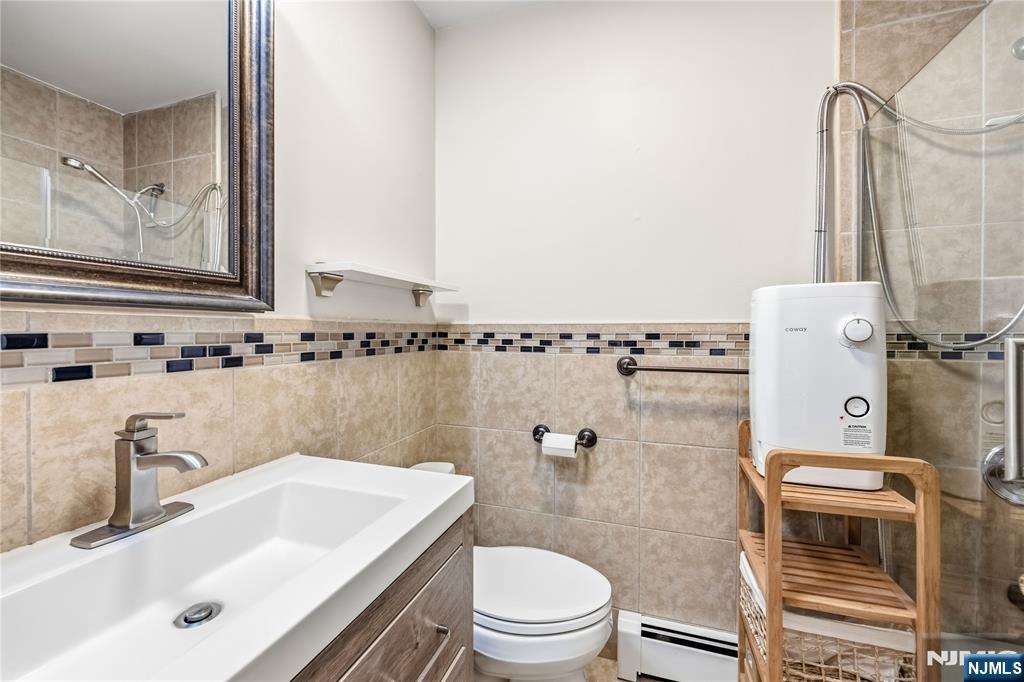 850 Edgewater Avenue Ridgefield, NJ 07657 - Photo 17 of 33