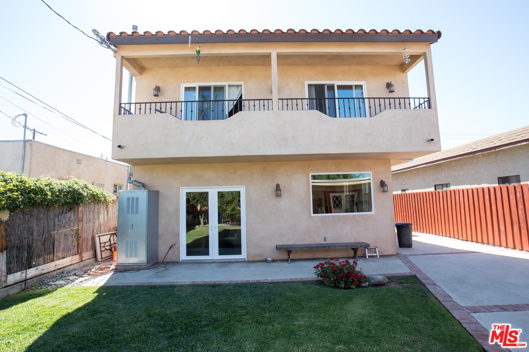 10749 Charnock Road Los Angeles, CA 90034 - Photo 10 of 16 Gallery Image 10