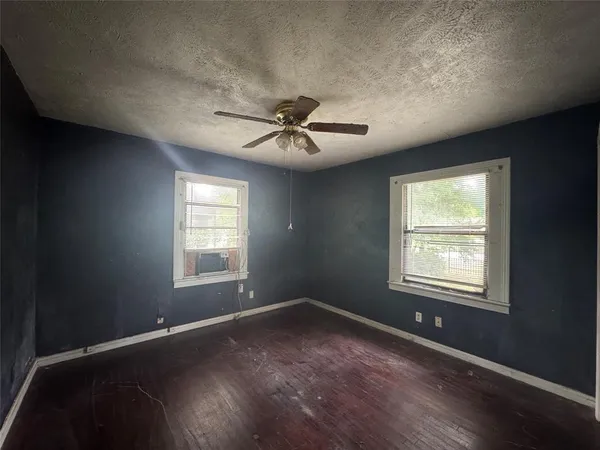 $135,000 | 111 Gordon Drive, Terrell, TX 75160