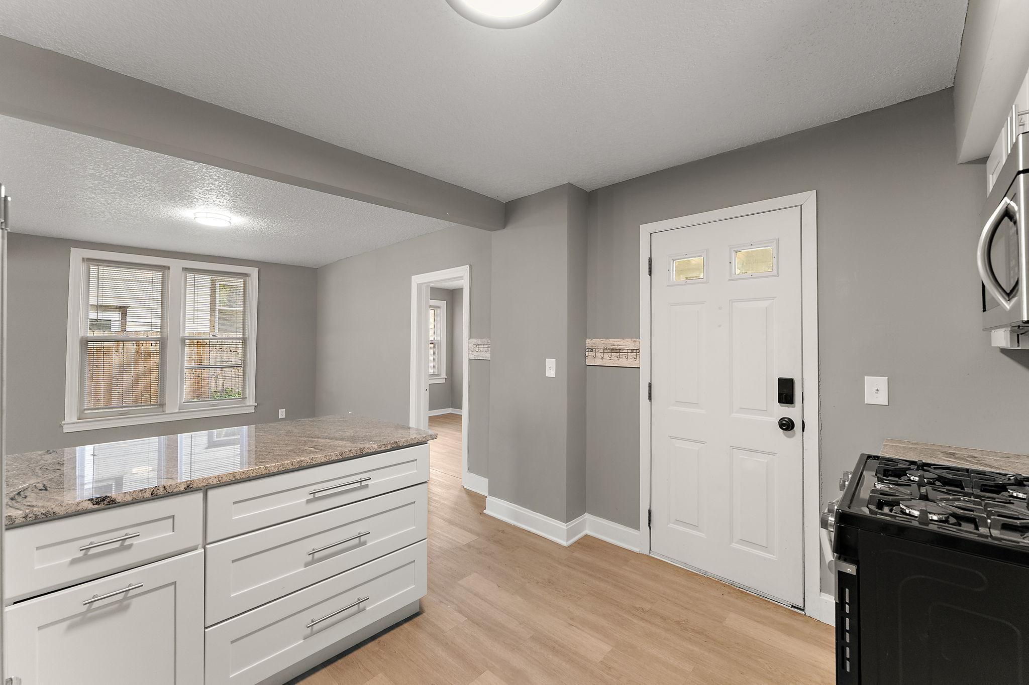 303 Cesar Chavez Street St. Paul, MN 55107 - Photo 5 of 27