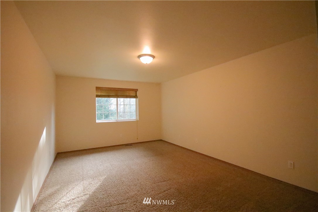 62 Malone Hill Road Elma, WA 98541 - Photo 7 of 24 Gallery Image 7