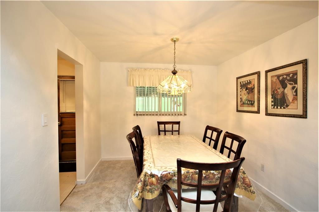 939 Dallett Road Pittsburgh, PA 15227 - Photo 8 of 24 Spacious Separate Formal Dining Room