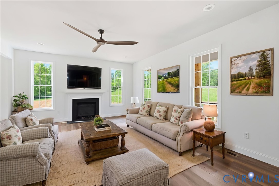 5201 Broad St Road Louisa, VA 23093 - Photo 4 of 31 Photo has been virtually staged