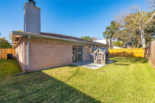 $2,200 | 10215 Kirkwren Drive, Houston, TX 77089