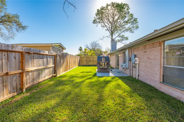 $2,200 | 10215 Kirkwren Drive, Houston, TX 77089