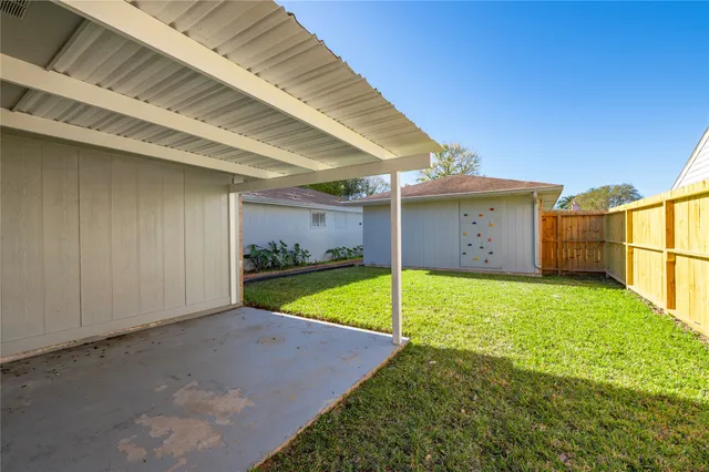 $2,200 | 10215 Kirkwren Drive, Houston, TX 77089