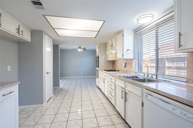 $2,200 | 10215 Kirkwren Drive, Houston, TX 77089