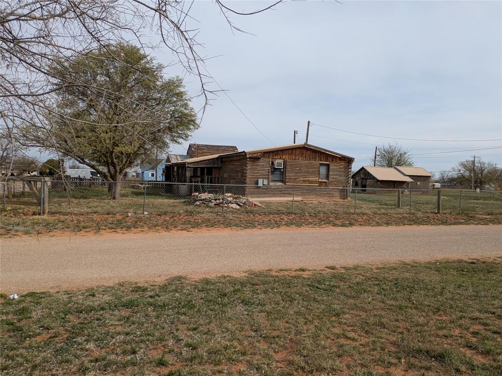 402 Marion Street Merkel, TX 79536 - Photo 8 of 23 a house view with a lake view