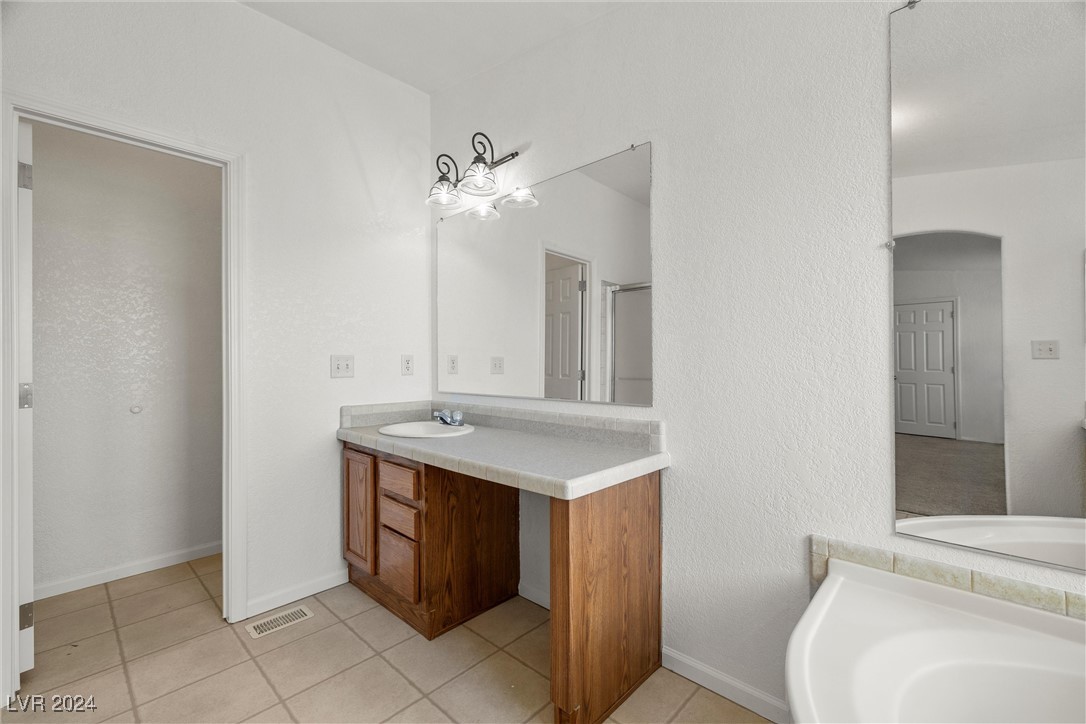 3130 McGraw Road Pahrump, NV 89061 - Photo 26 of 42 TUB & SEPARATE SHOWER, SEPARATE VANITIES