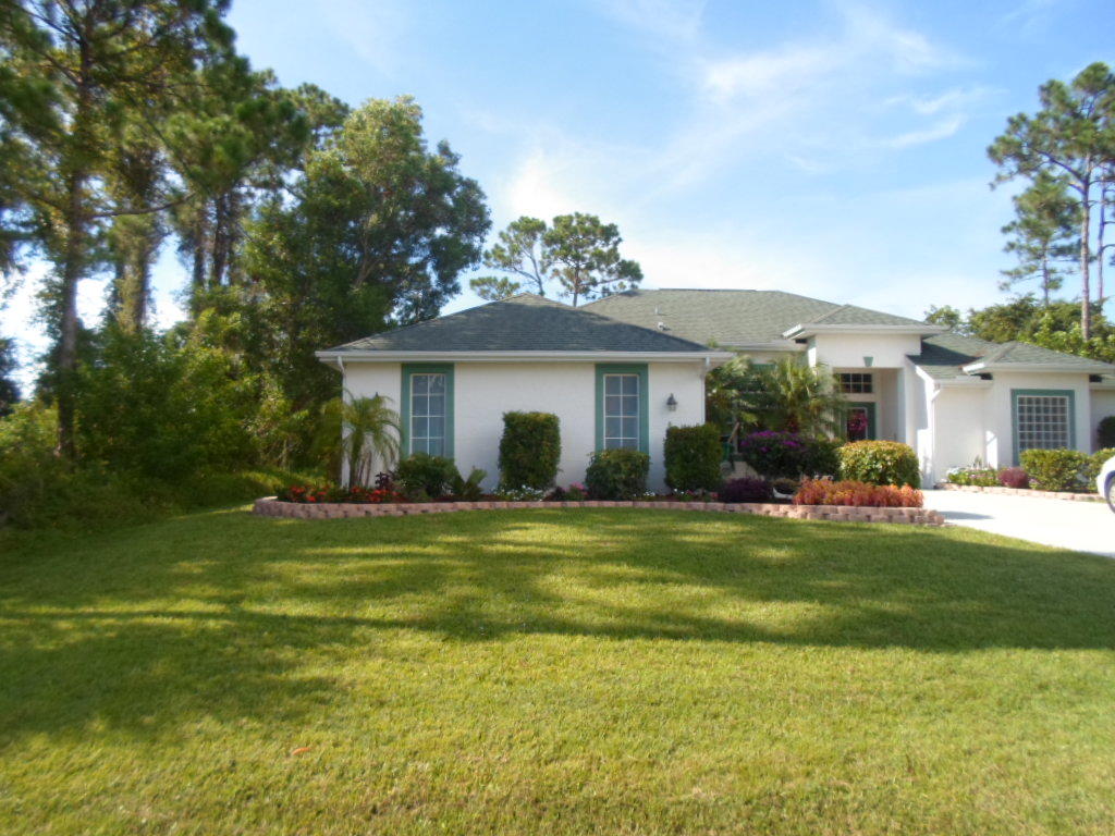 2051 Southwest Del Rio Boulevard Port St. Lucie, FL 34953 - Photo 4 of 52 SAM_2173