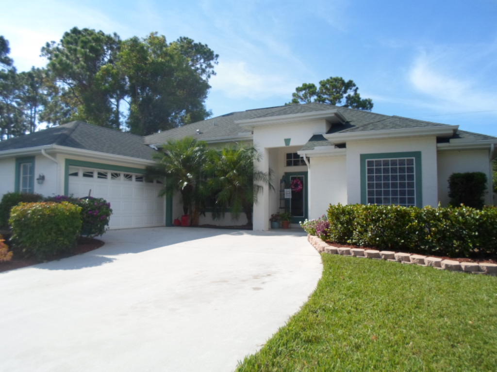 2051 Southwest Del Rio Boulevard Port St. Lucie, FL 34953 - Photo 6 of 52 SAM_2177