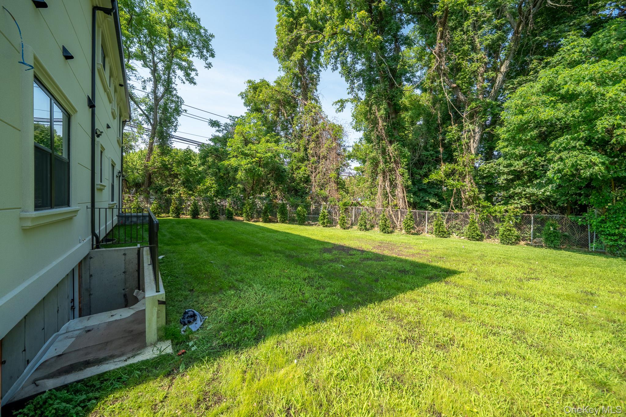 770 Cedar Street Syosset, NY 11791 - Photo 34 of 35 View of fenced backyard