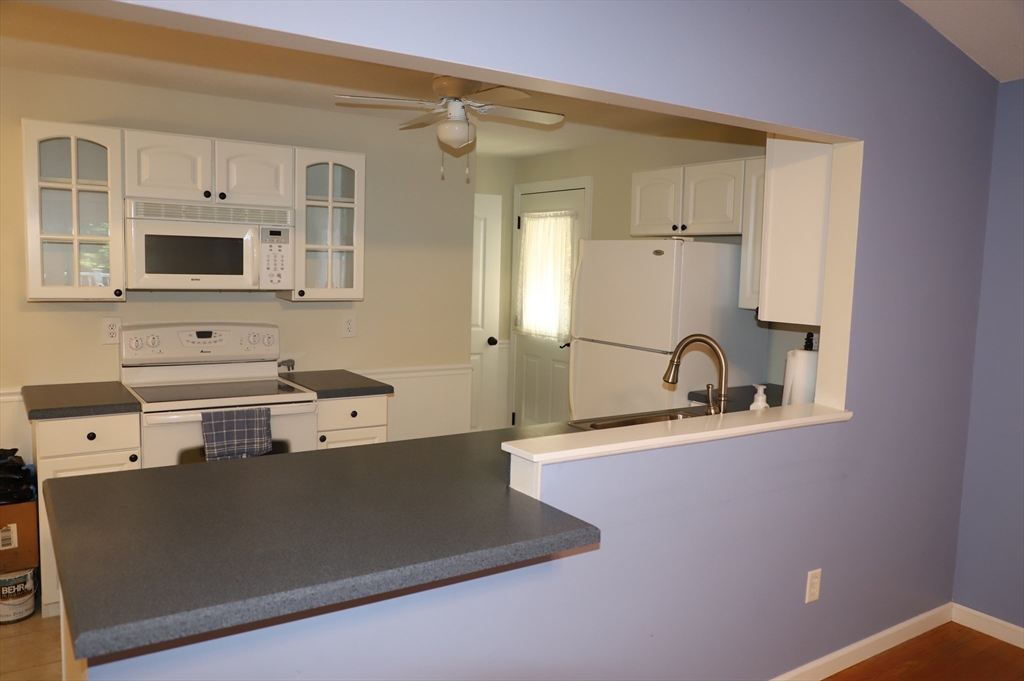 134 Peekskill Avenue Springfield, MA 01129 - Photo 10 of 29 Gallery Image 10