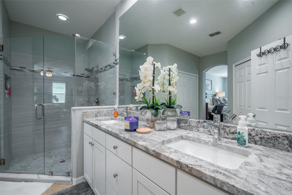 309 Royal Bonnet Drive Apollo Beach, FL 33572 - Photo 16 of 59
