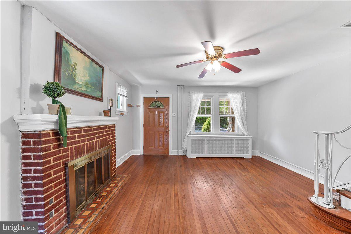 44 Hillside Avenue Upper Darby, PA 19082 - Photo 5 of 31