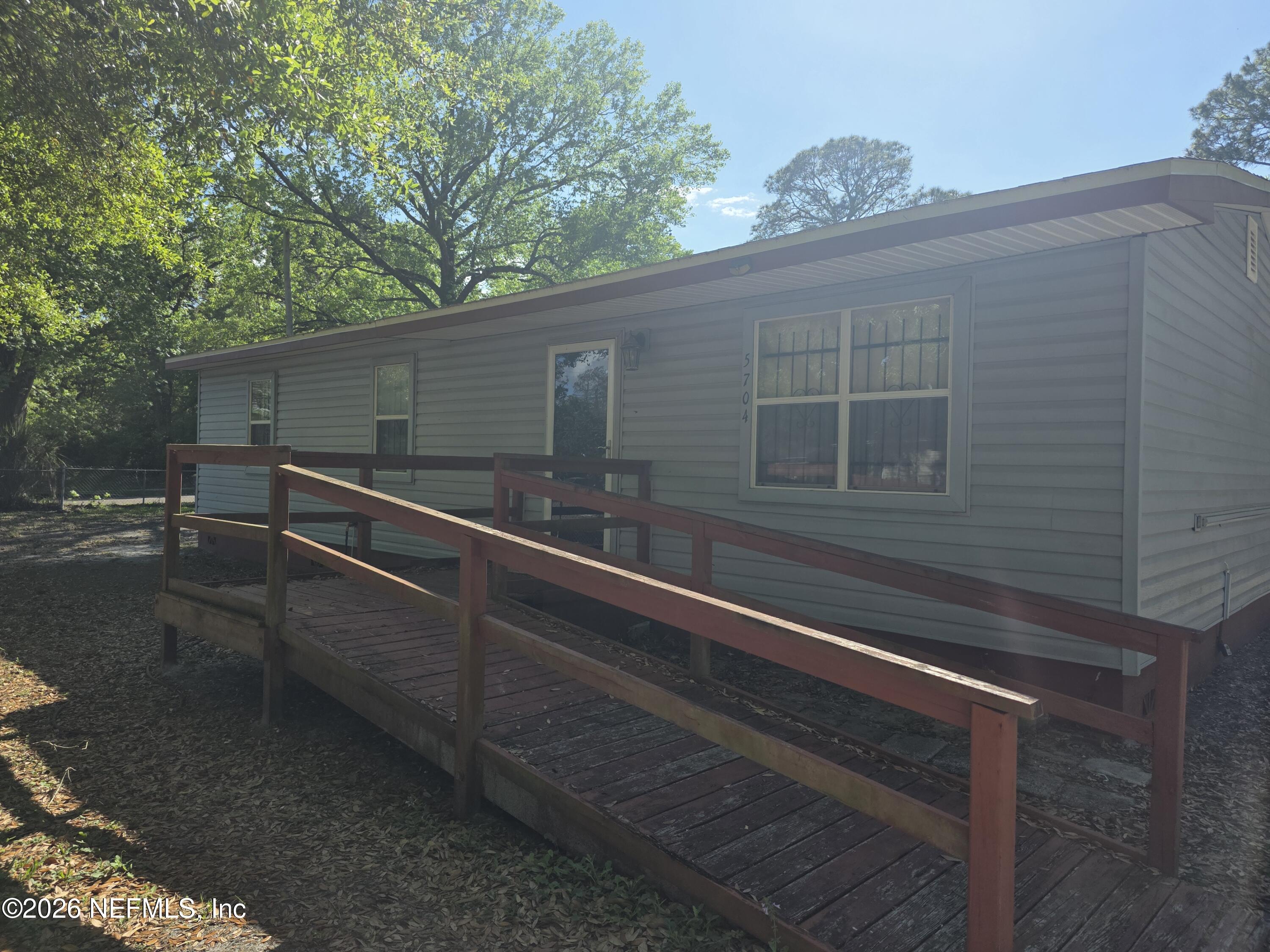 5704 Xavier Road Jacksonville, FL 32209 - Photo 1 of 19 20260326_162839