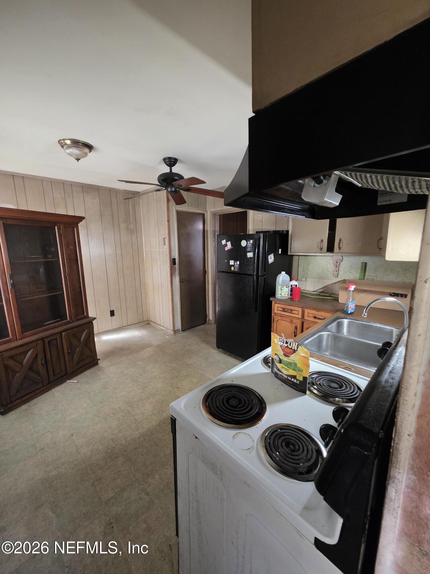5704 Xavier Road Jacksonville, FL 32209 - Photo 18 of 19 20260326_164125