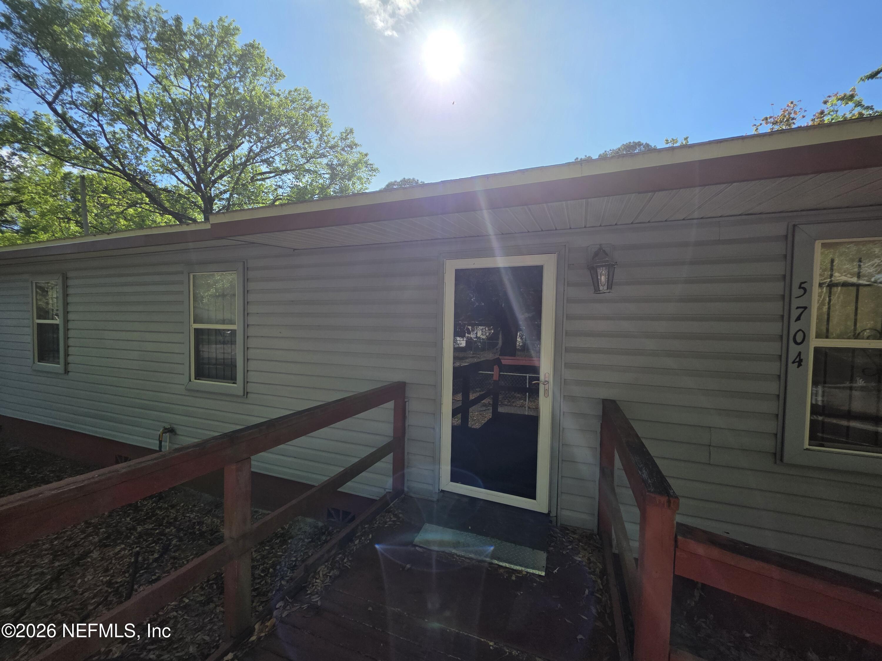 5704 Xavier Road Jacksonville, FL 32209 - Photo 19 of 19 20260326_164524