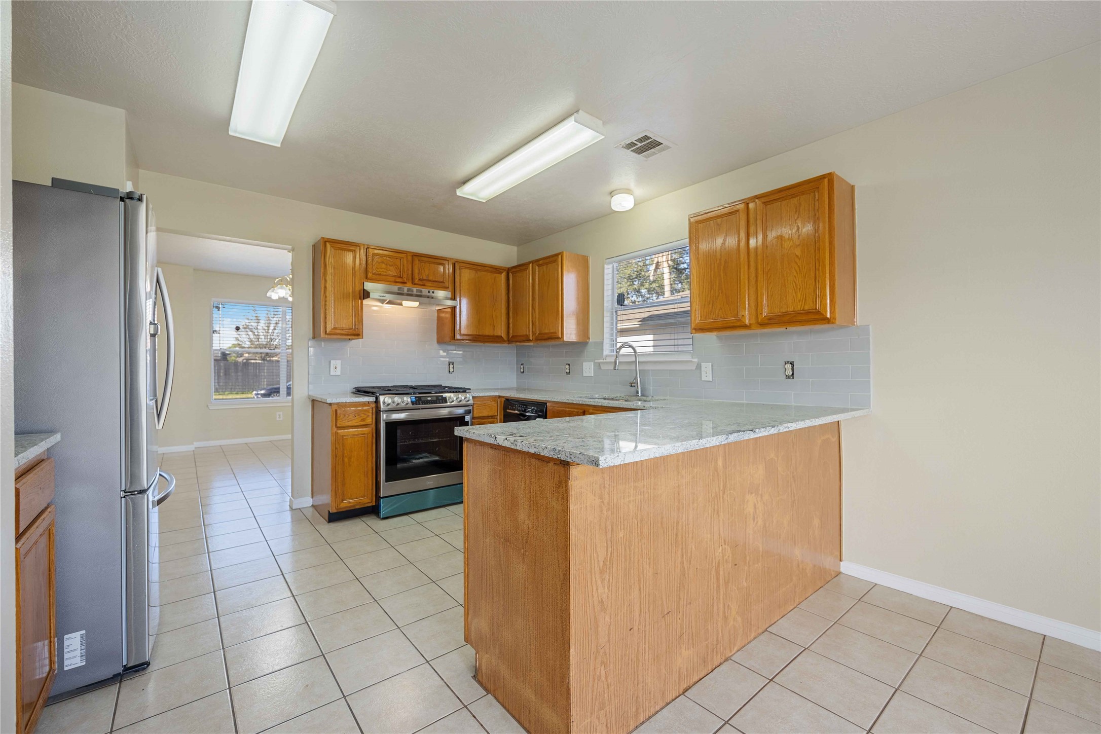 4806 Cotton Ridge Trail Houston, TX 77053 - Photo 12 of 28 Gallery Image 12