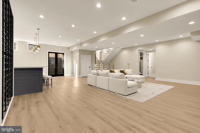 $2,999,999 | 6935 Southridge Drive, McLean, VA 22101