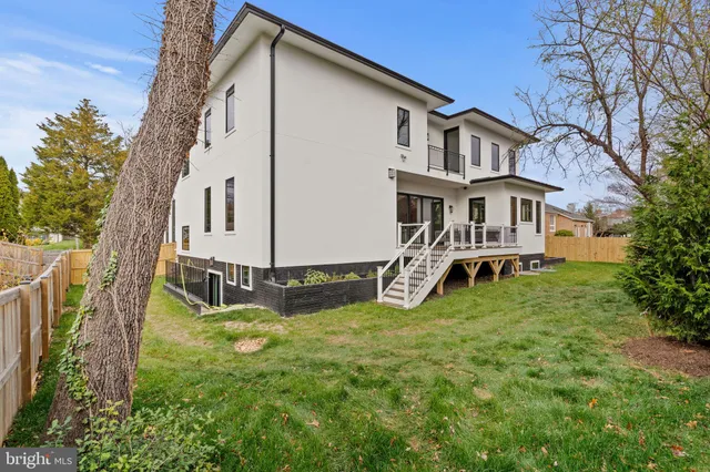 $2,999,999 | 6935 Southridge Drive, McLean, VA 22101