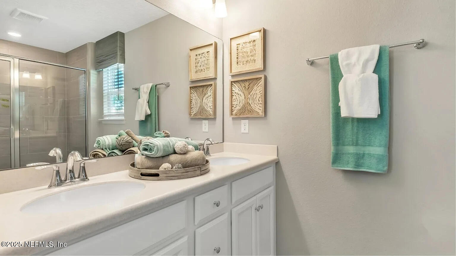 20 Carmella Court St. Augustine, FL 32092 - Photo 13 of 20 a bathroom with a sink and a mirror