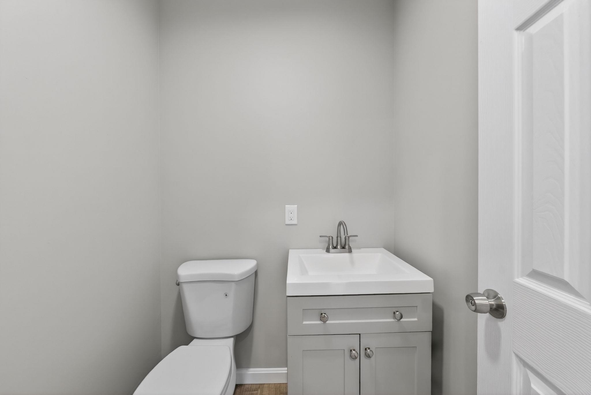 96 Salmon Falls Road Rochester, NH 03868 - Photo 16 of 45