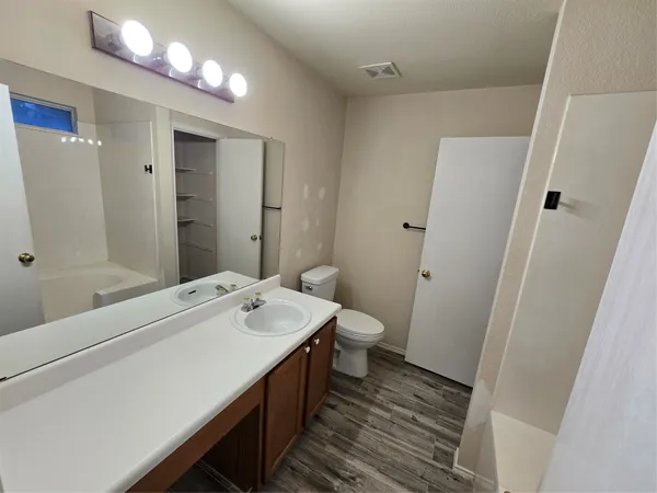 $1,700 | 2011 Garrison Drive, Leander, TX 78641