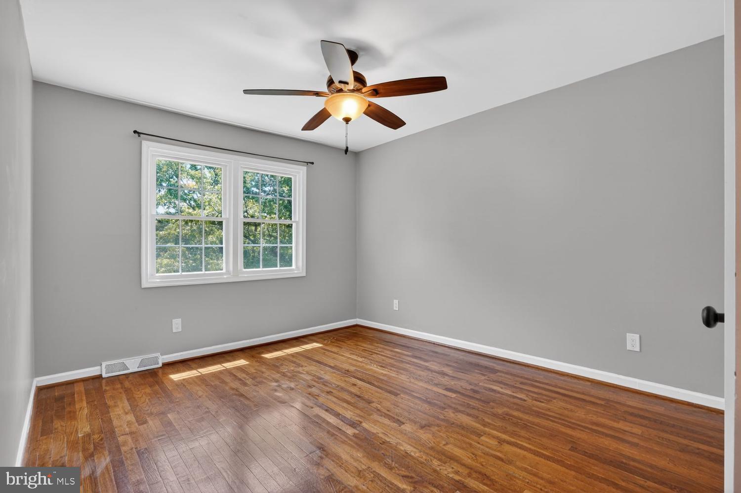 6020 Waterbury Court Springfield, VA 22152 - Photo 48 of 80 Third bedroom