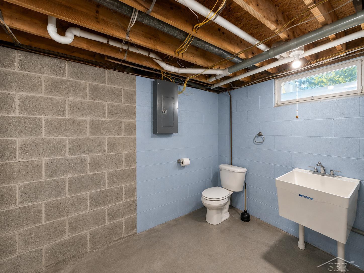 538 East Sharpsteen Street Sebewaing, MI 48759 - Photo 17 of 18