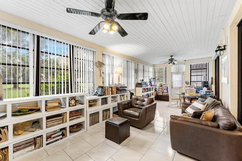 $824,900 | 46 Woods Lane, Boynton Beach, FL 33436
