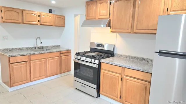 $2,800 | 137-22 242nd Street | Rosedale Terrace Ward